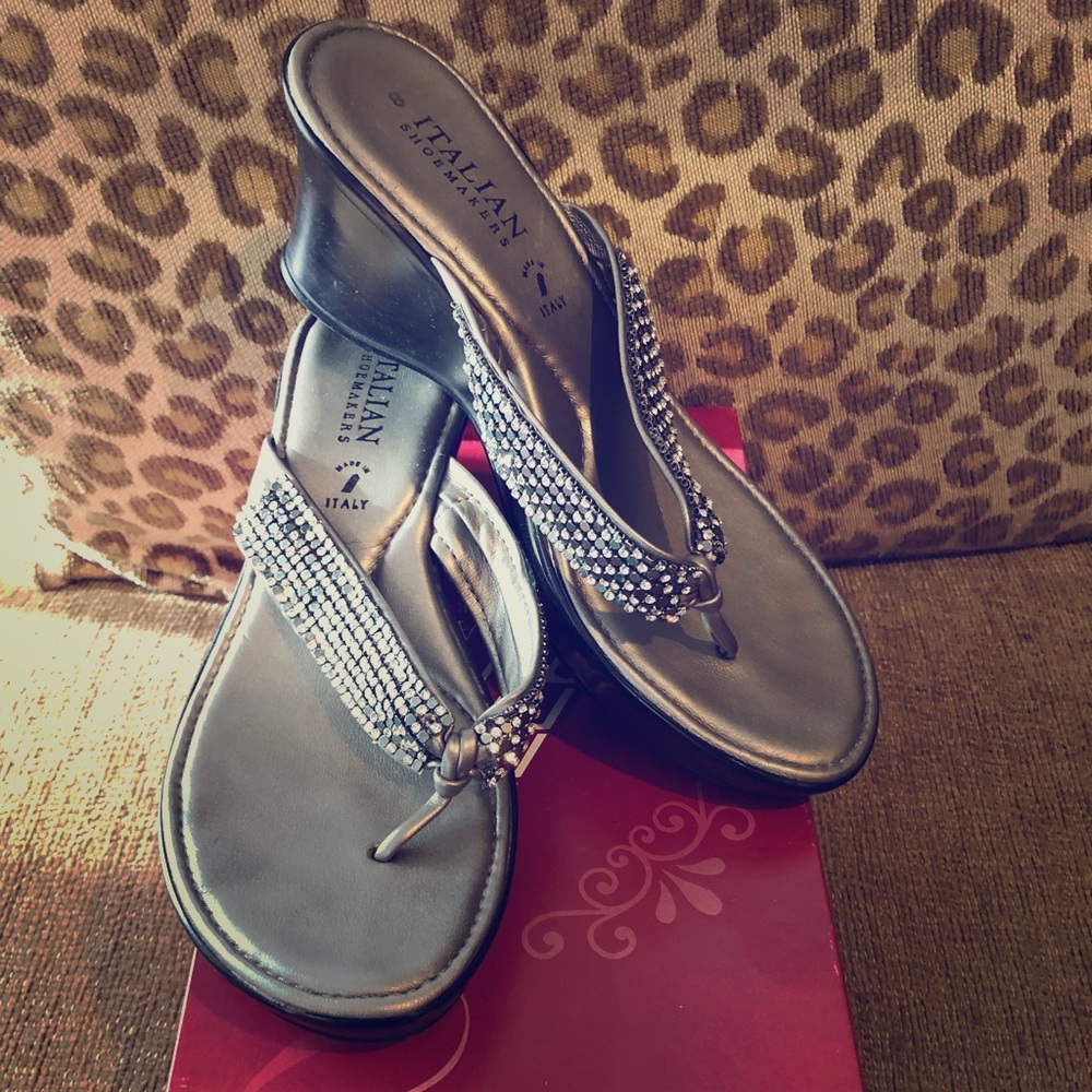 Wedge flip flops